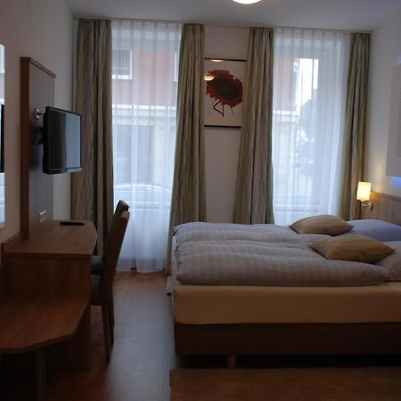 Hotel Rest Inn بريتن المظهر الخارجي الصورة